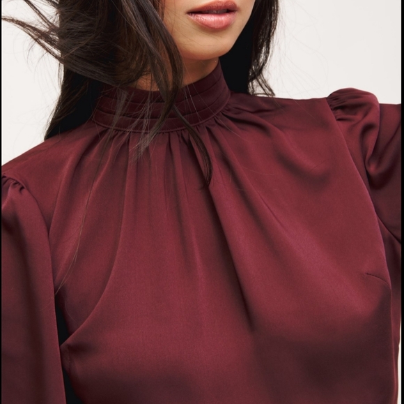 COPY - Dynamite Blouse - Picture 2 of 4